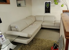 Capri corner suite cream £1999 (SWANSEA SUPERSTORE) - Click for more details