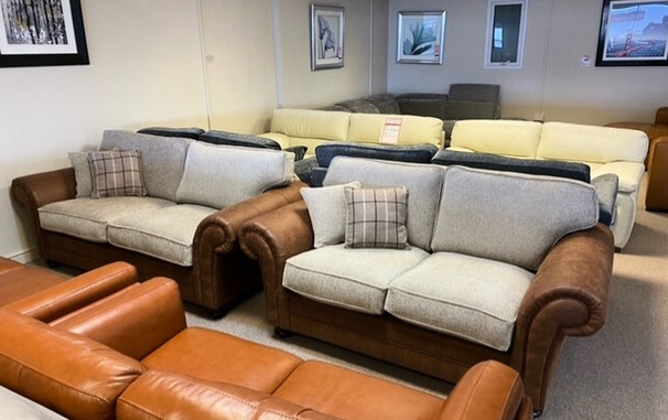 DARWIN 3 SEATER AND 2 SEATER FLAT BACK £899 (SWANSEA SUPERSTORE)