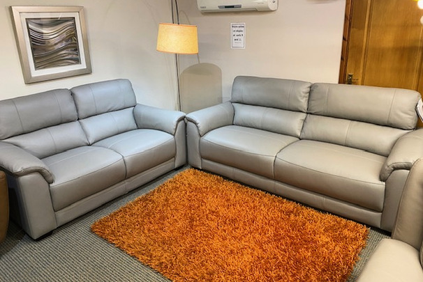 PERTH 3 SEATER AND 2 SEATER LIGHT GREY £1399 (SWANSEA SUPERSTORE)
