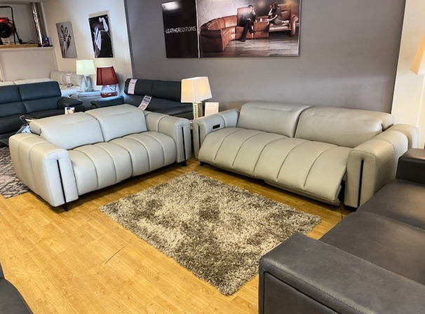MESSINA ELECTRIC RECLINE 3 SEATER AND STATIC 2 SEATER GREY £3999 (SWANSEA SUPERSTORE)